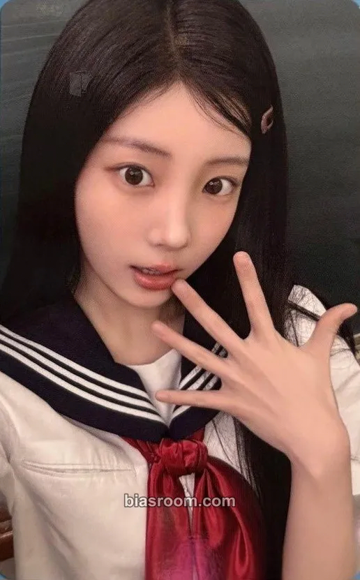 Wonhee I Got Your Back Photocard - ILLIT - ILLIT K-pop photocard