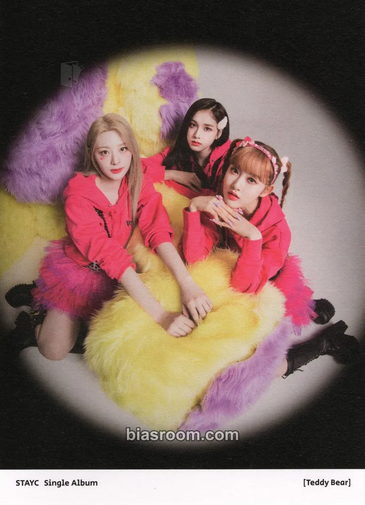Teddy Bear Photocard - STAYC - STAYC K-pop photocard