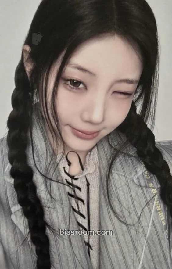 Wonhee I Got Your Back Photocard - ILLIT - ILLIT K-pop photocard