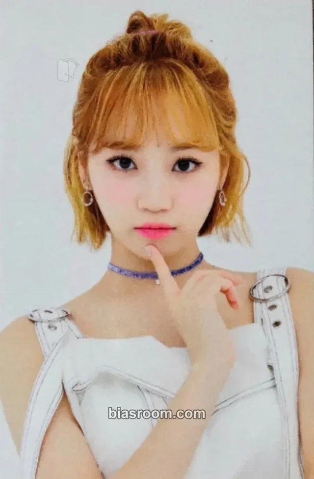 IZ*ONE - Kim Chaewon - ONEIRIC THEATER Event trading card