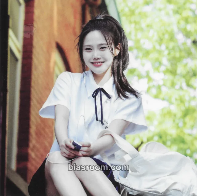 OH MY GIRL - Hyojung - Purple Note Album album inclusion square photo set kit inclusion