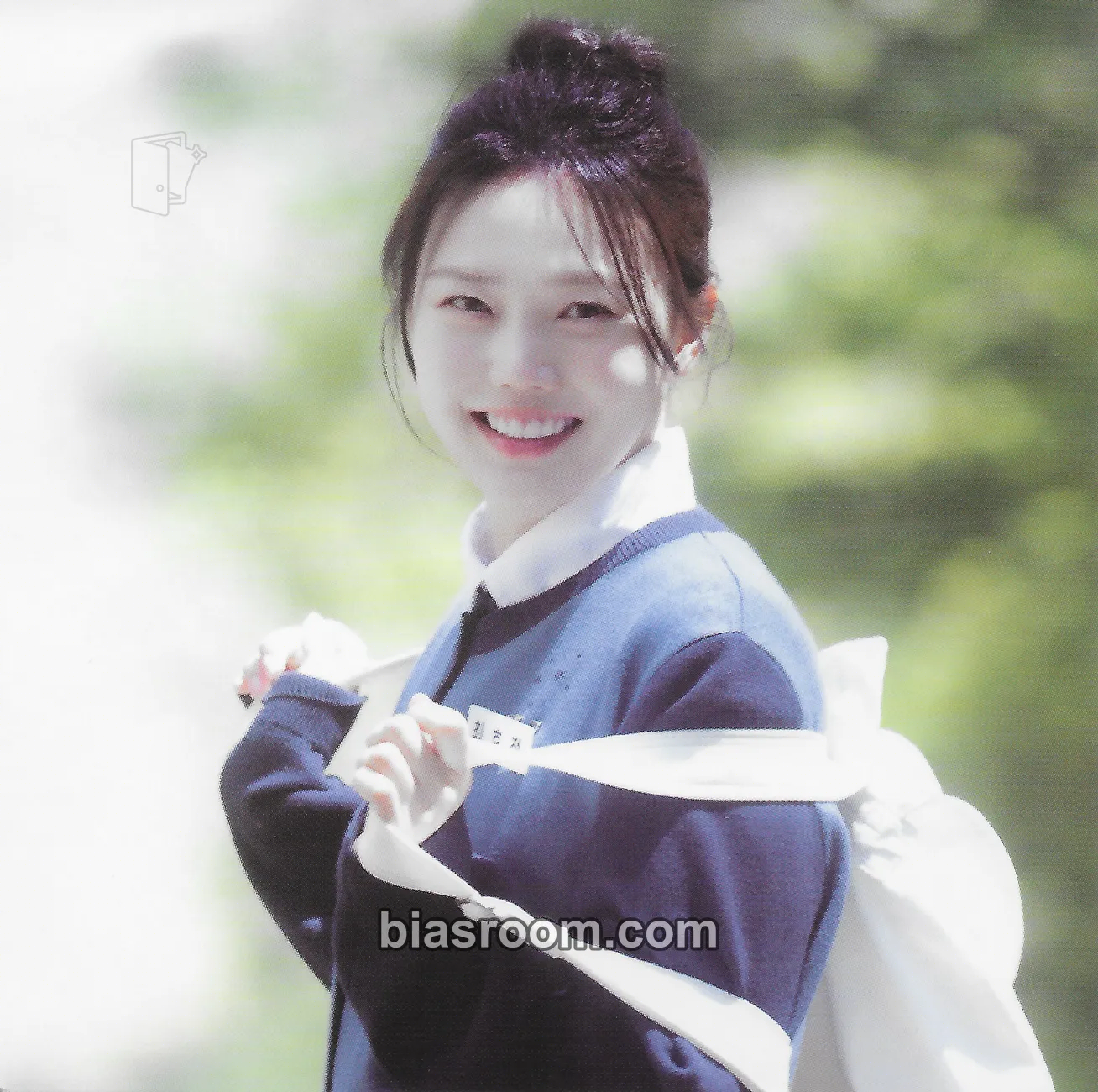Hyojung Purple Note Photocard - OH MY GIRL - OH MY GIRL K-pop photocard