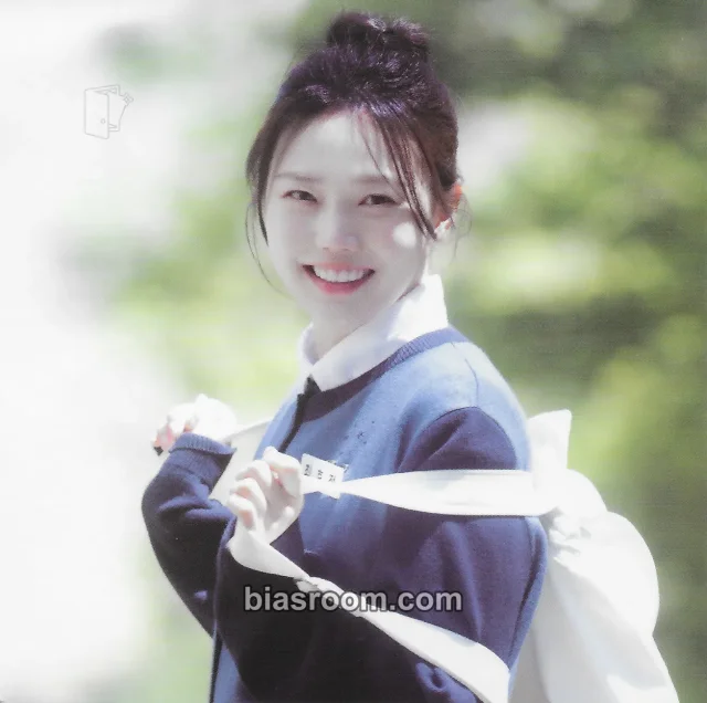 OH MY GIRL - Hyojung - Purple Note Album album inclusion square photo set kit inclusion