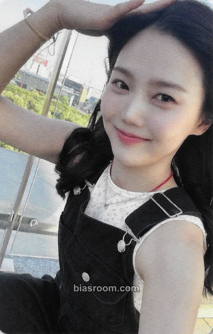 Hyojung Purple Note Photocard - OH MY GIRL - OH MY GIRL K-pop photocard