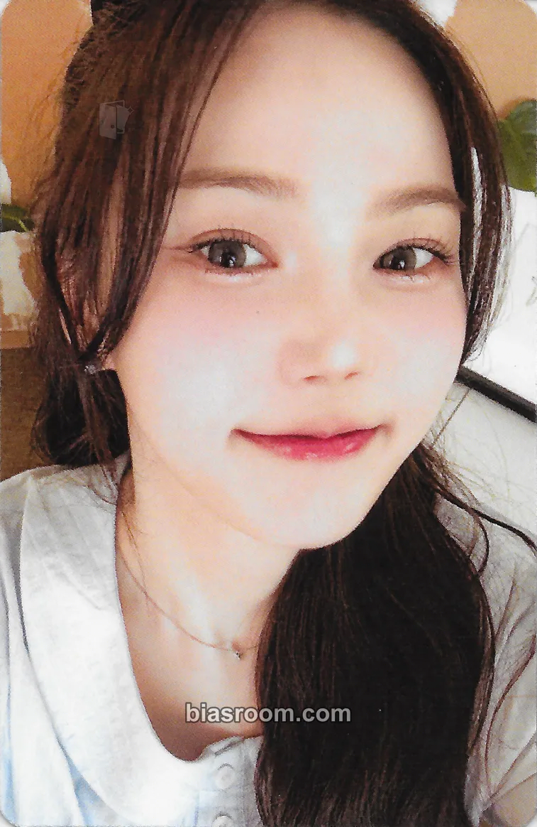 Hyojung Purple Note Photocard - OH MY GIRL - OH MY GIRL K-pop photocard