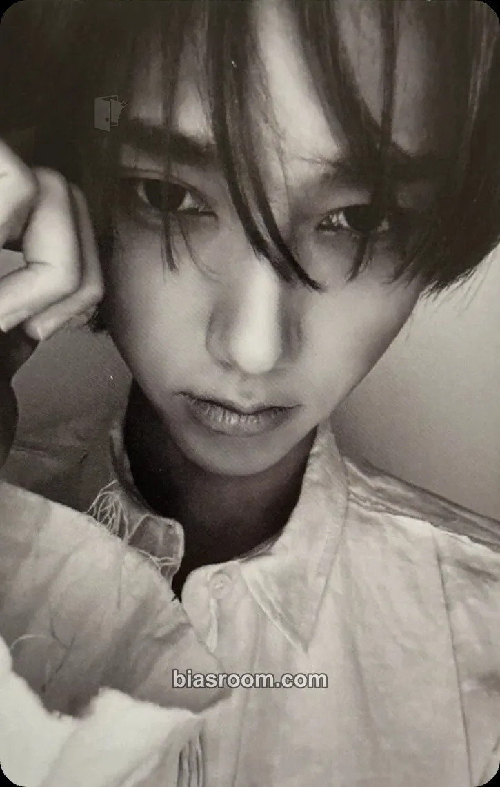 Yesung Unfading Sense (Yesung Solo) Photocard - SUPER JUNIOR - SUPER JUNIOR K-pop photocard