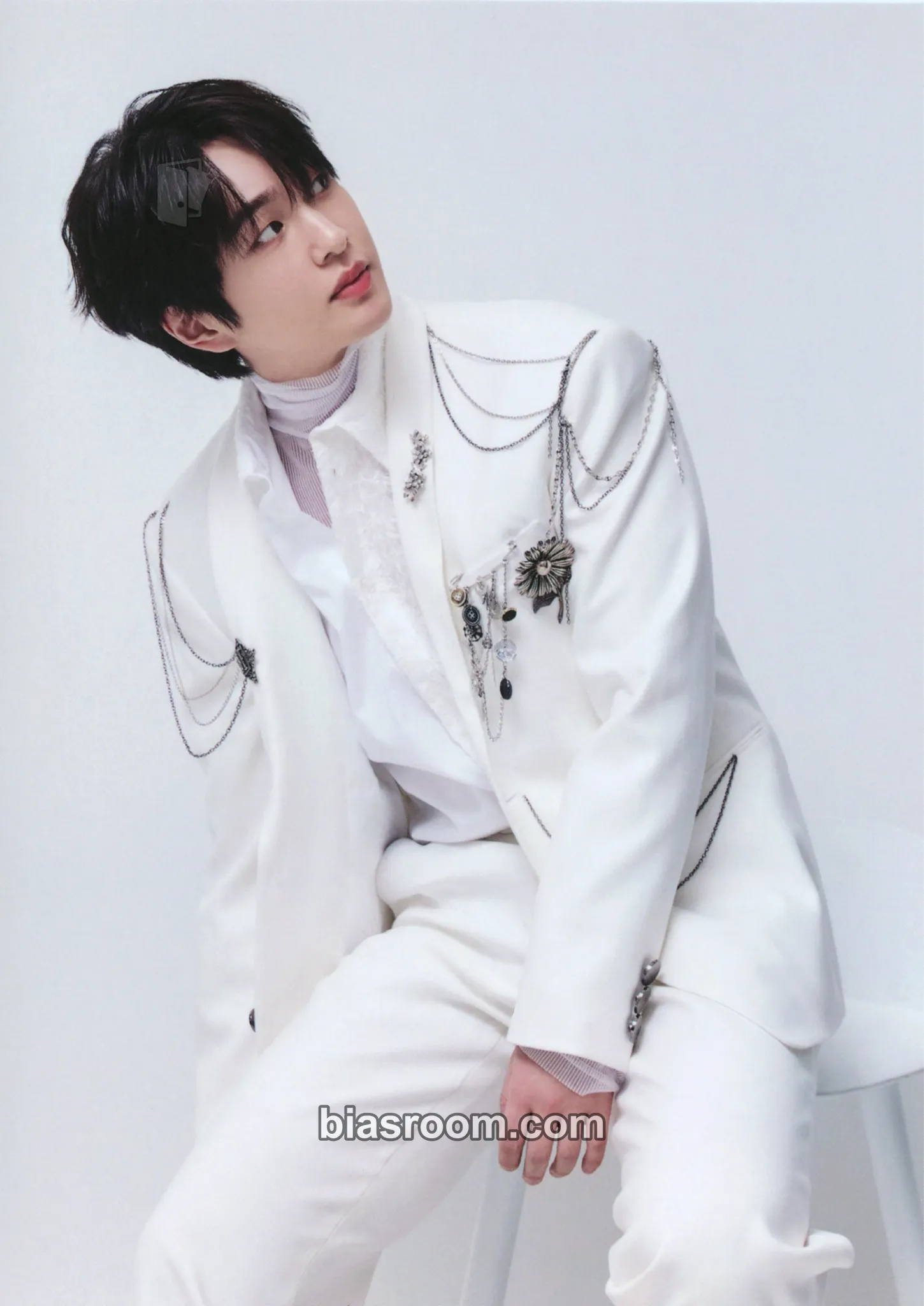Onew SHINee World VII: E.S.S.A.Y. Photocard - SHINee - SHINee K-pop photocard