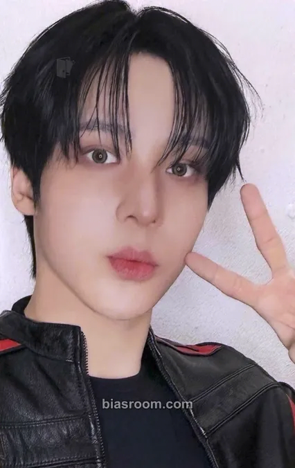 Yunho BAD Photocard - ATEEZ - ATEEZ K-pop photocard