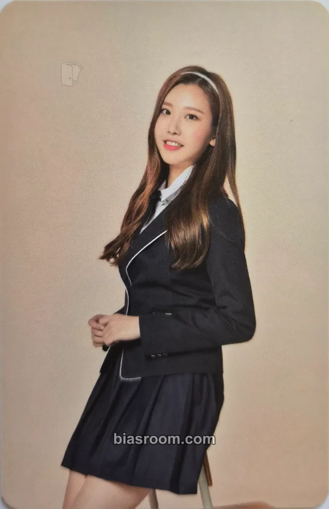 MOMOLAND - Nayun - MOMOLAND 1st Fanmeeting “Hello, Merry-Go-Christmas” Event fan meeting