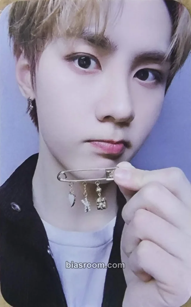 NCT - Kun - SM ARTIST BIRTHDAY OFFICIAL MD Other 2023 version merch photocard birthday card