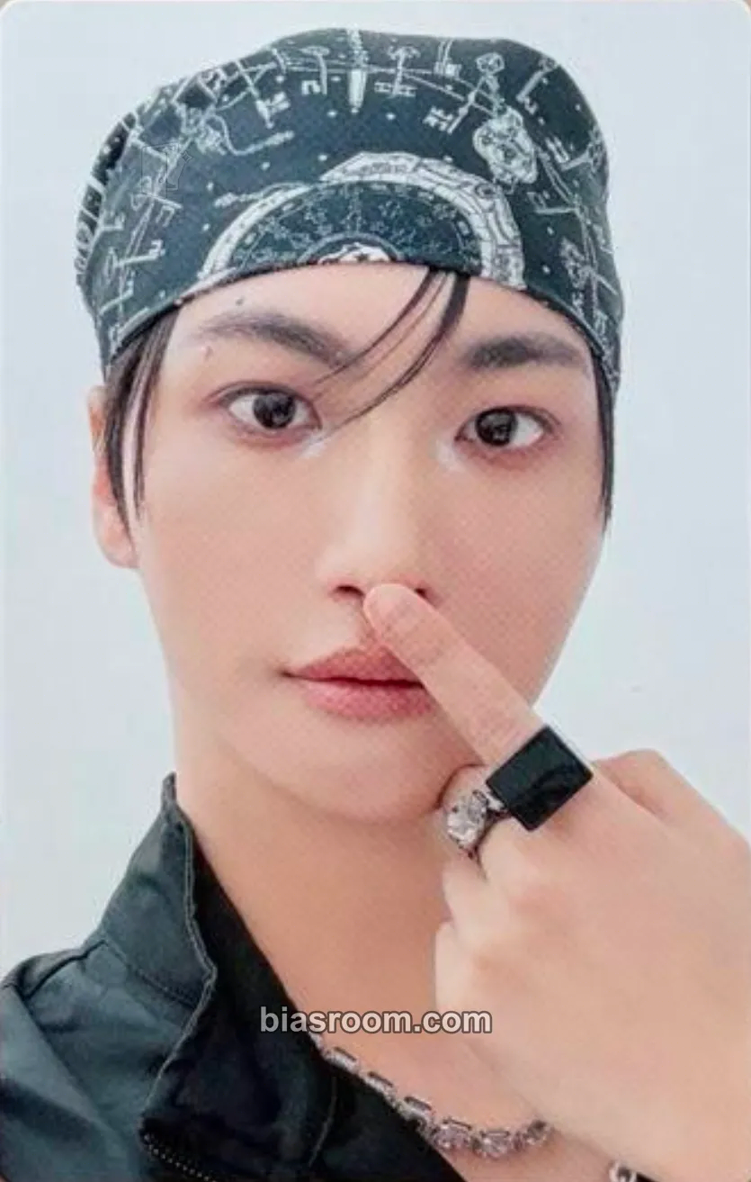 Seonghwa BAD Photocard - ATEEZ - ATEEZ K-pop photocard