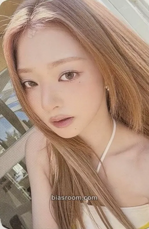 Nagyung Glow ME Photocard - fromis_9 - fromis_9 K-pop photocard