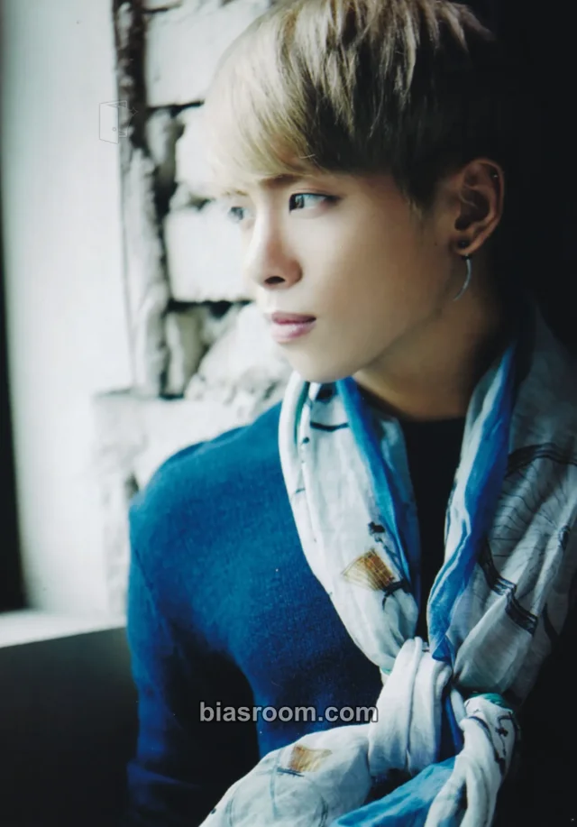 SHINee - Jonghyun - SHINee WORLD 2014 ~ I’m Your Boy ~ Event merch photo print