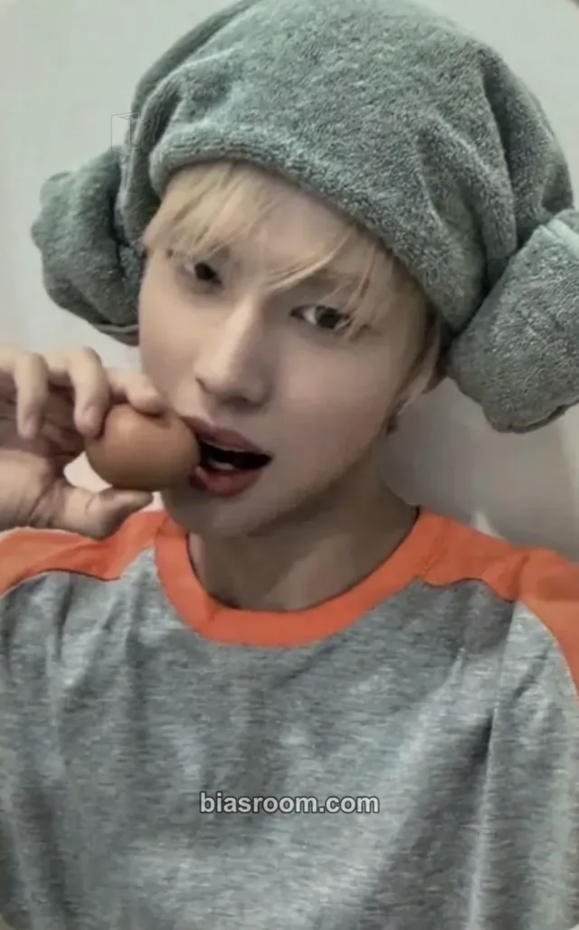 NEWBEAT - Yeoyeojeong - Louder Than Ever Album video call (fancall) apple music round 2
