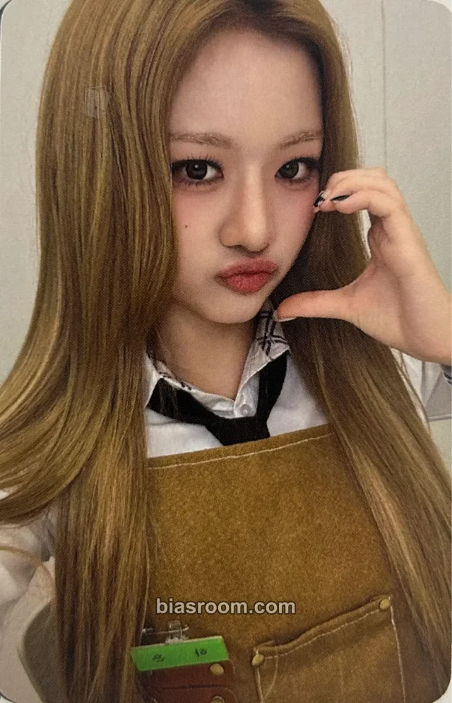 UNCHILD - Haeun - We Are UNCHILD Album apple music cafe event fansign