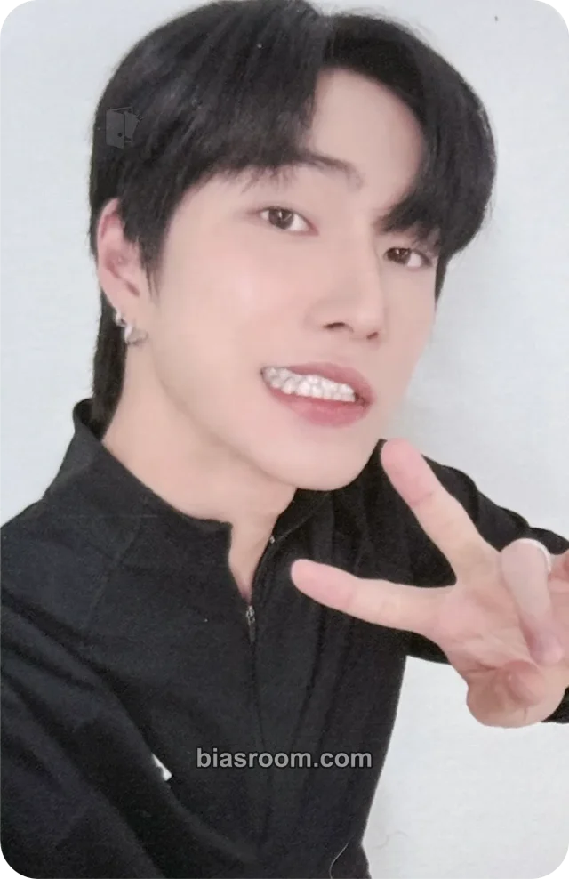 XngHan&Xoul - XngHan (ex. Seunghan) - Glow Album everline photobooth round 1