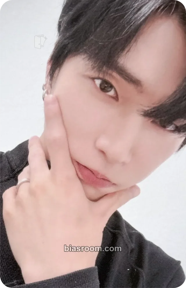 XngHan&Xoul - XngHan (ex. Seunghan) - Glow Album everline photobooth round 1