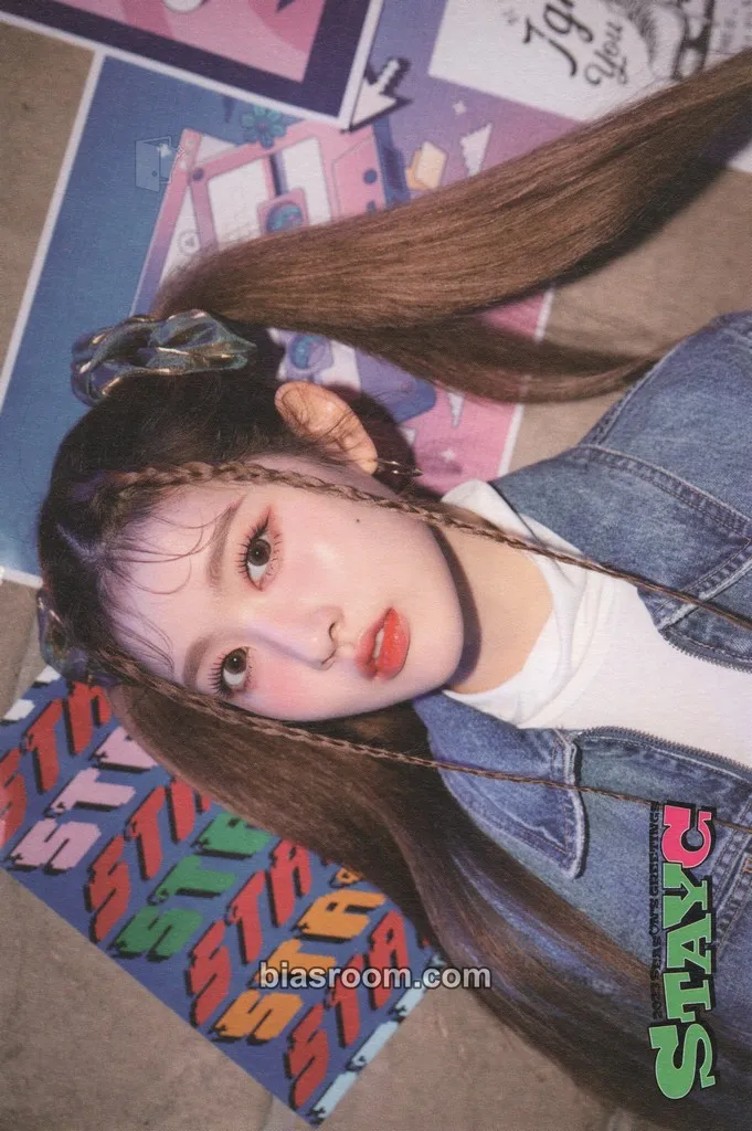 Sieun 2023 Season's Greetings Photocard - STAYC - STAYC K-pop photocard