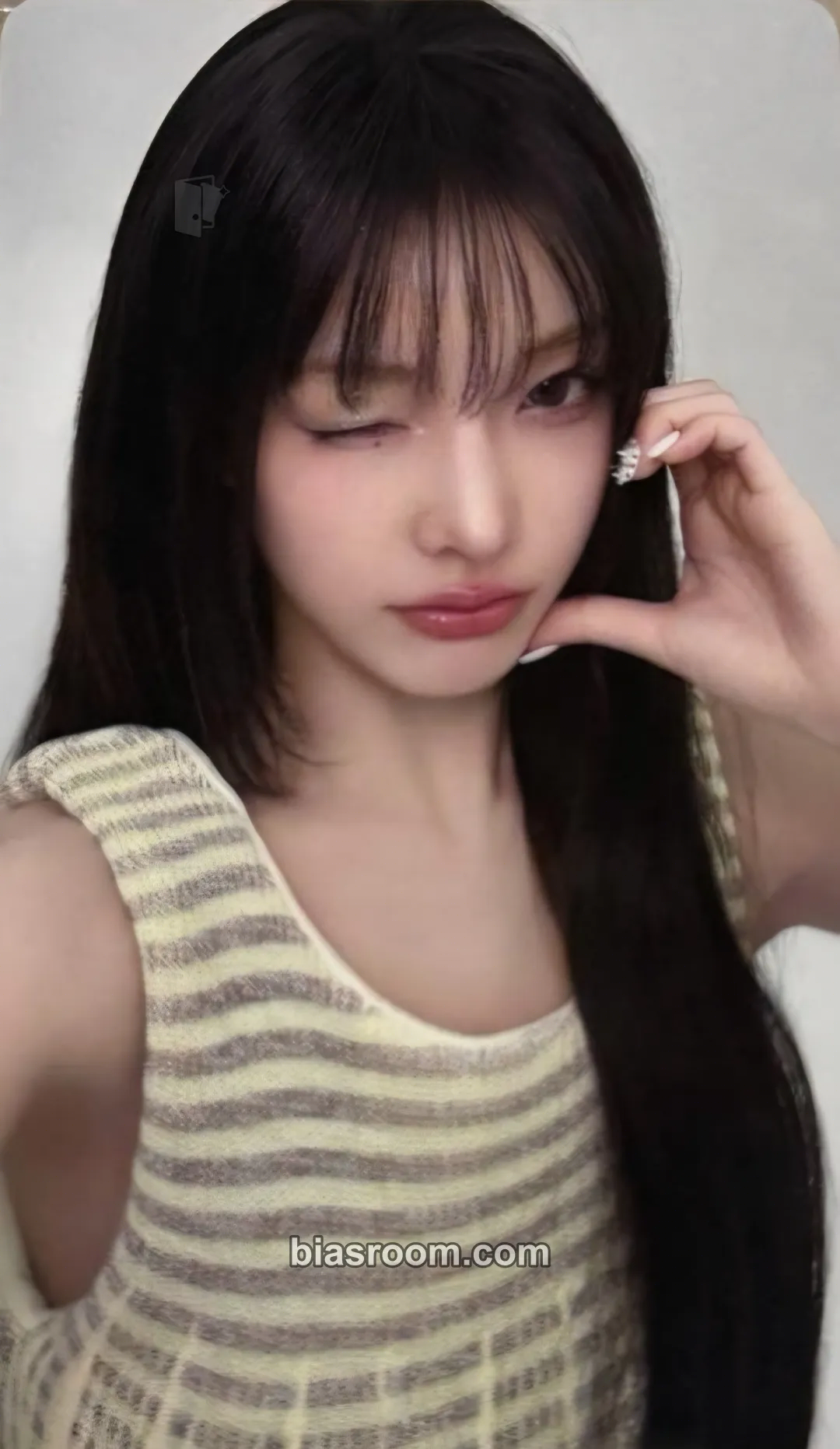 Iroha I Got Your Back Photocard - ILLIT - ILLIT K-pop photocard