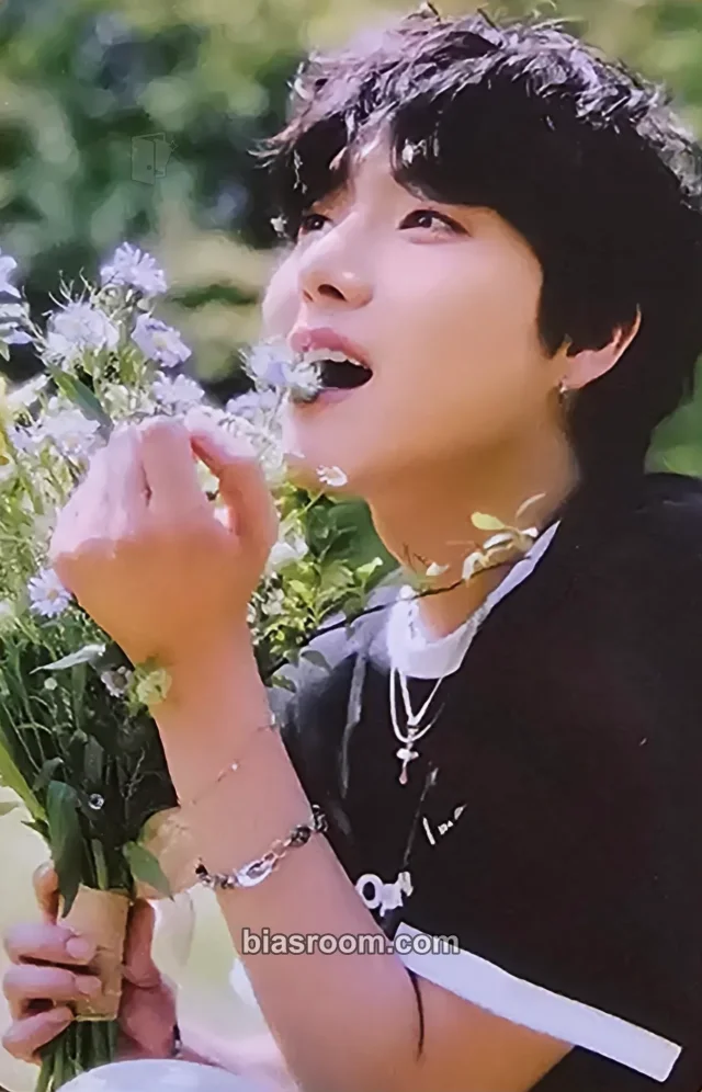 ONEWE - Yonghoon - 2025 ONEWE WORLD TOUR 'O! NEW E!volution Ⅳ' Event concert encore trading card