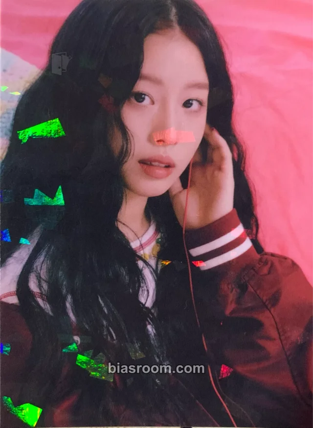 FIFTY FIFTY - Sio - The Beginning Album album photocard holographic (hologram)