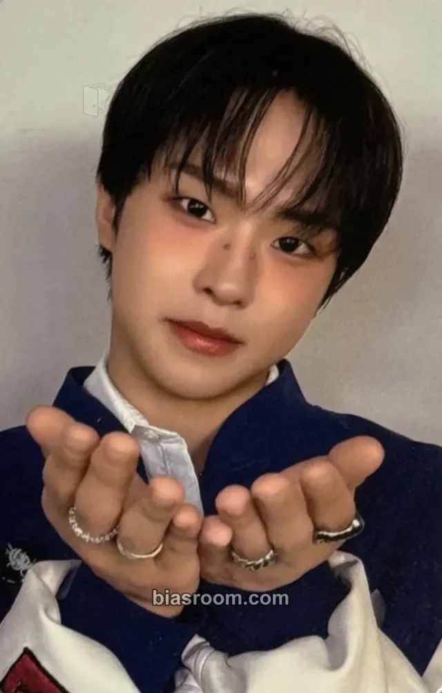 NEWBEAT - Minseok - RAW AND RAD Album video call (fancall) jump up