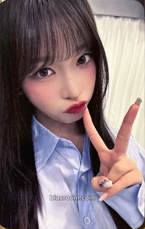 Haruna The 1st Fan-Con 'Your B, I'm B (Belllie've you)' Photocard - Billlie - Billlie K-pop photocard