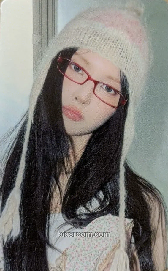 Yunah I Got Your Back Photocard - ILLIT - ILLIT K-pop photocard