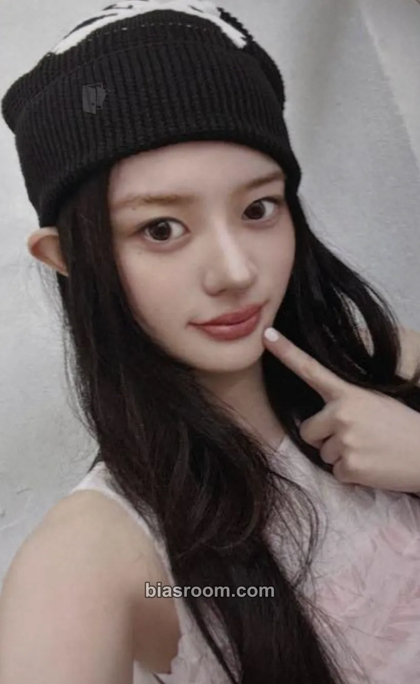 Minju I Got Your Back Photocard - ILLIT - ILLIT K-pop photocard