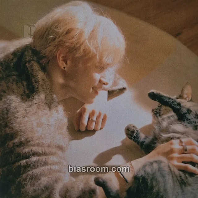 ONE PACT - Jay Chang - Neighborhood (Jay Chang Solo) Album album inclusion KiT/kihno version square photo set