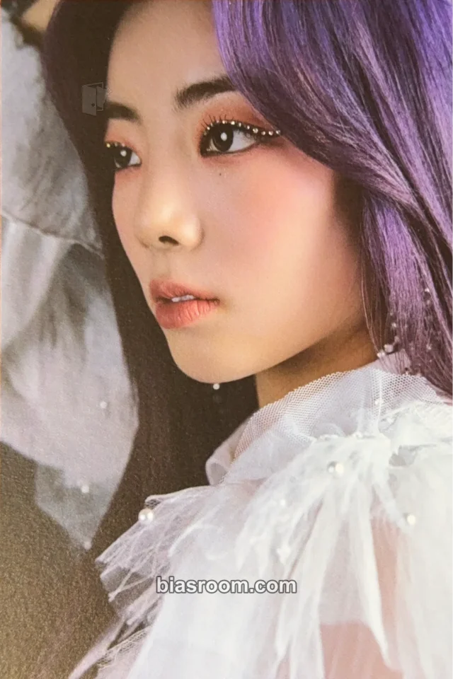 PURPLE KISS - Na Goeun - INTO VIOLET Album postcard apple music round 2 winner benefit