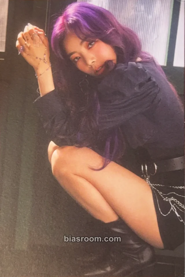 PURPLE KISS - Na Goeun - INTO VIOLET Album postcard beatroad winner benefit