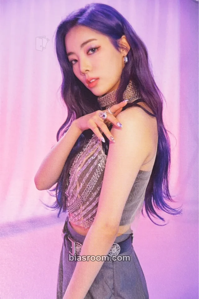 PURPLE KISS - Na Goeun - INTO VIOLET Album postcard dmc music winner benefit