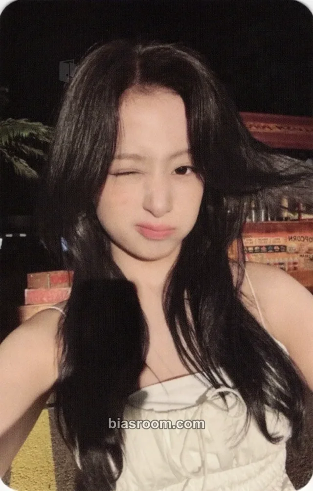 BABYMONSTER - Ahyeon - CHOOM Album lucky draw (LD) musickorea (music korea)