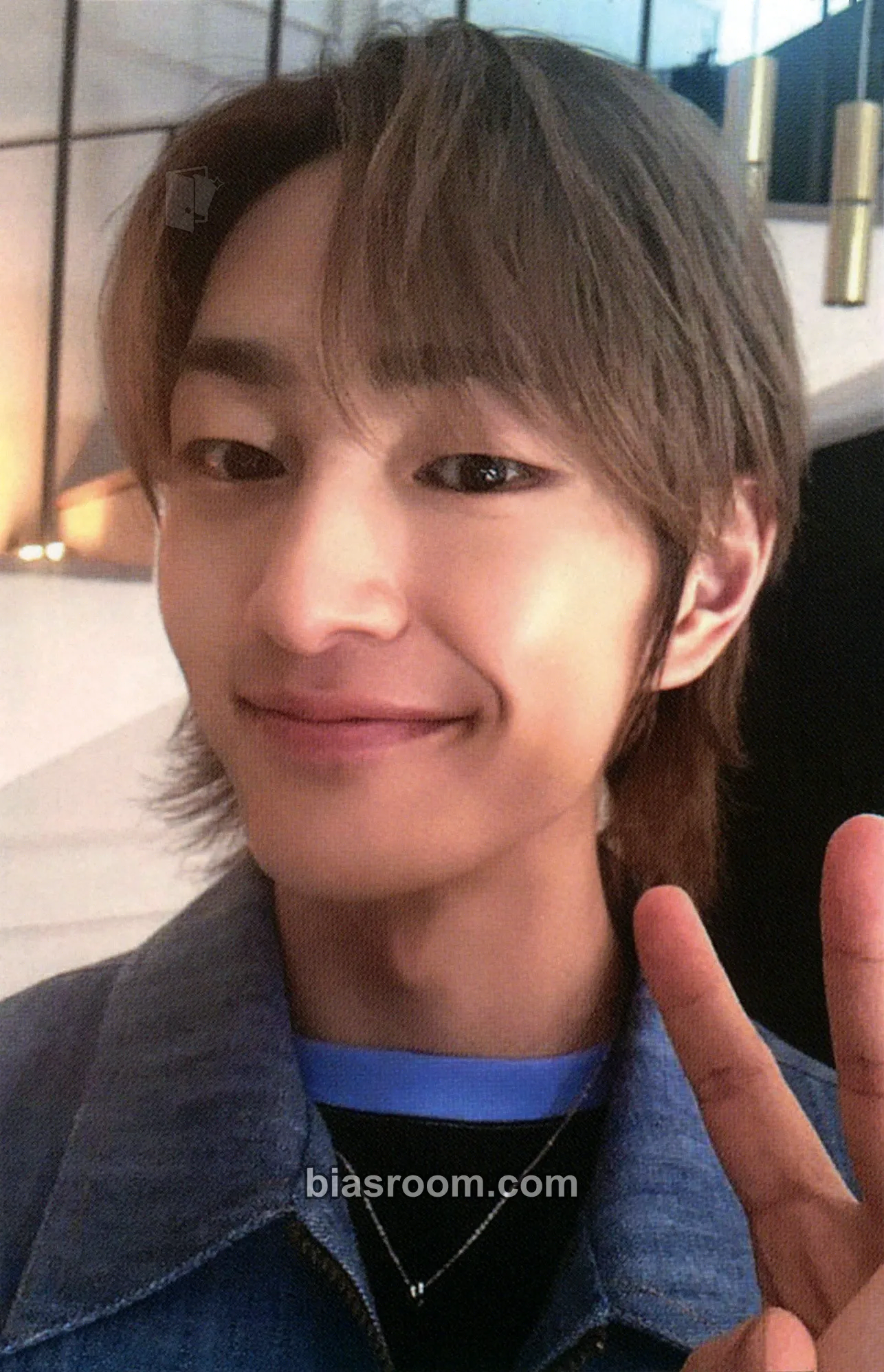 Onew SHINee World VI: Perfect Illumination Photocard - SHINee - SHINee K-pop photocard