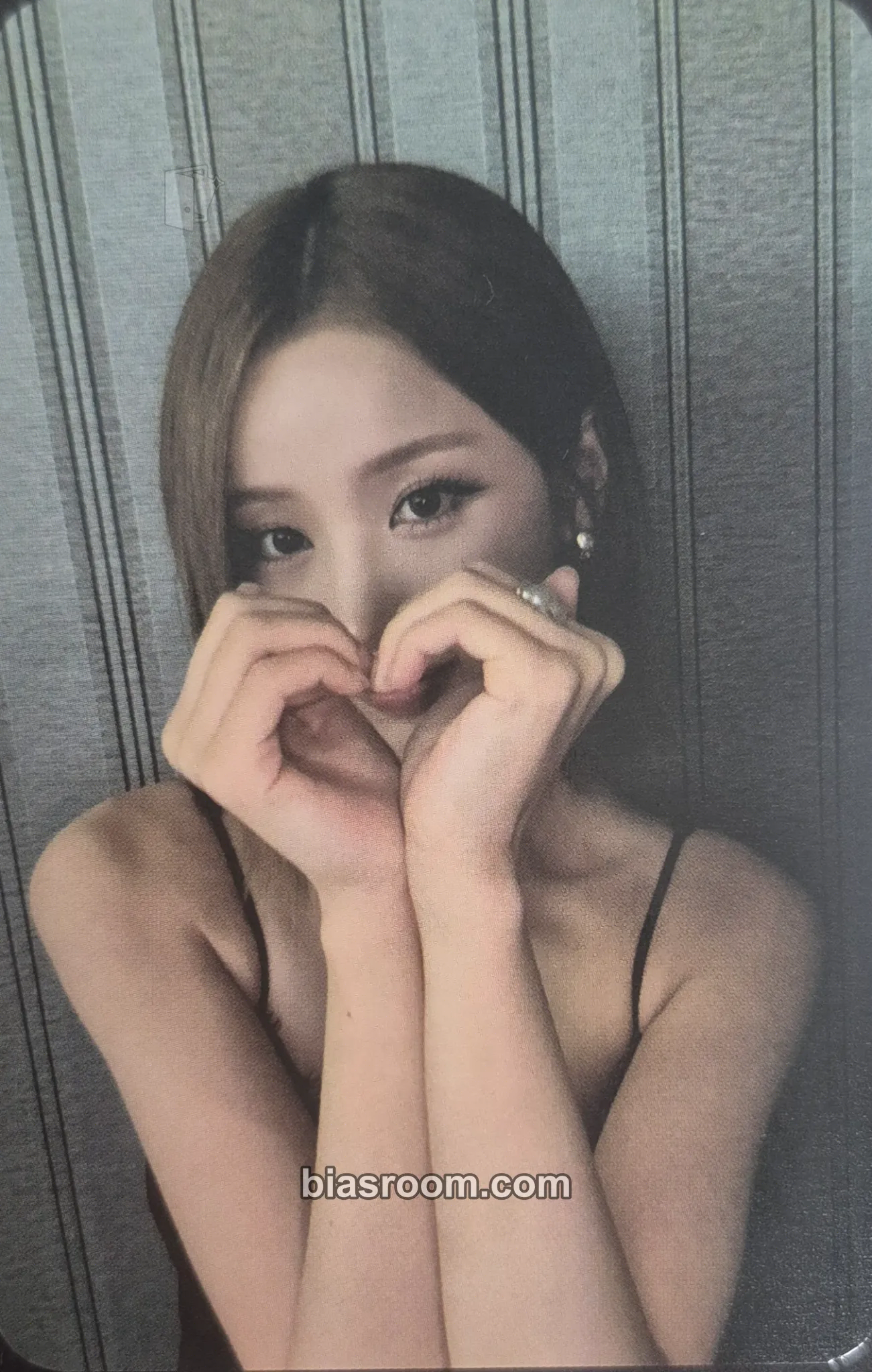 Belle Who Is She Photocard - KISS OF LIFE - KISS OF LIFE K-pop photocard