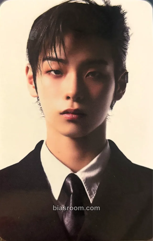 82Major - Dogyun - FEELM Album everline trading card pop-up A version