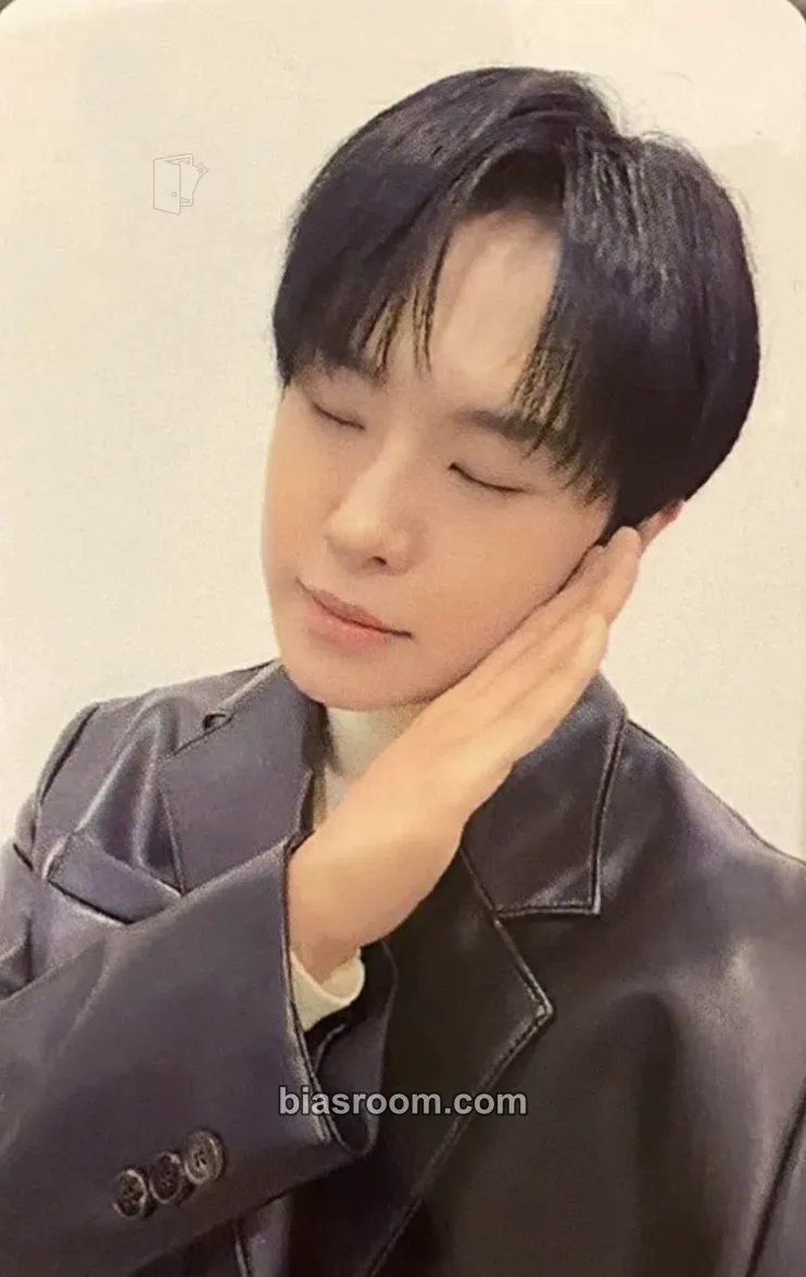 Minseok Louder Than Ever Photocard - NEWBEAT - NEWBEAT K-pop photocard