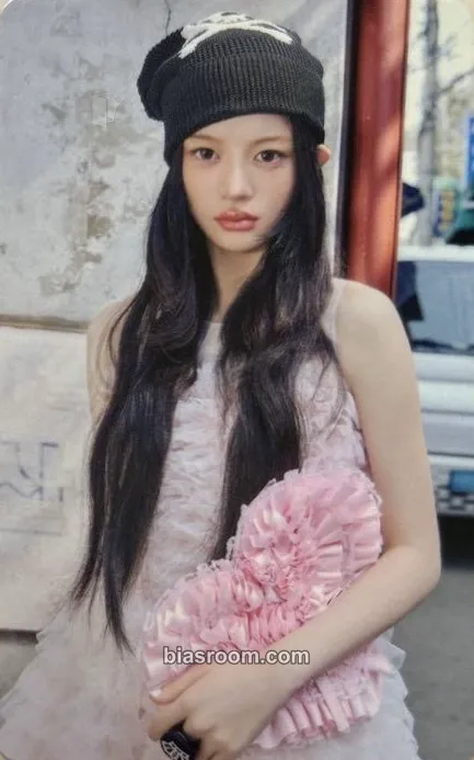 Minju I Got Your Back Photocard - ILLIT - ILLIT K-pop photocard