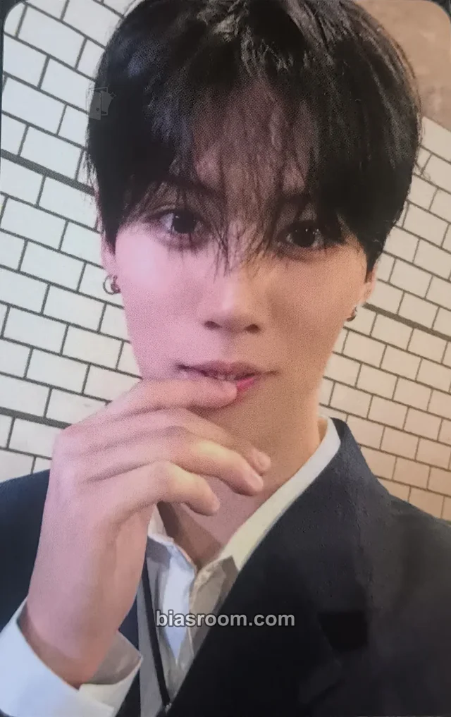 LUN8 - Ian - LOST Album album photocard day version