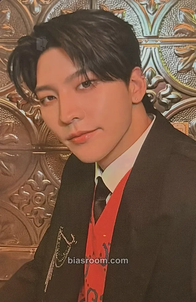 VANNER - Gon - CAPTURE THE FLAG Album album photocard hit the jackpot version
