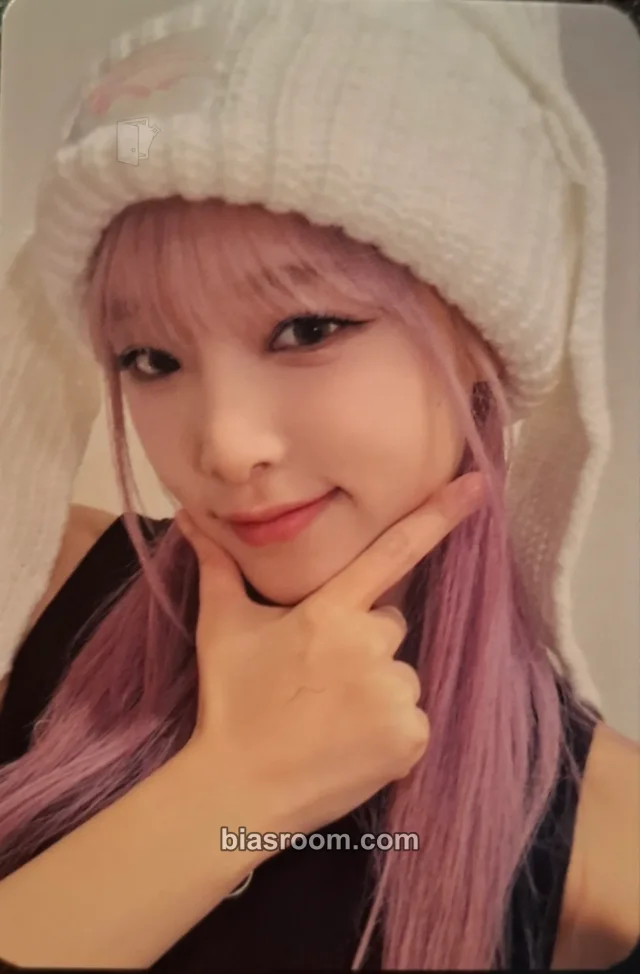 Yena - Yena - HATE XX Album pob (pre-order benefit)