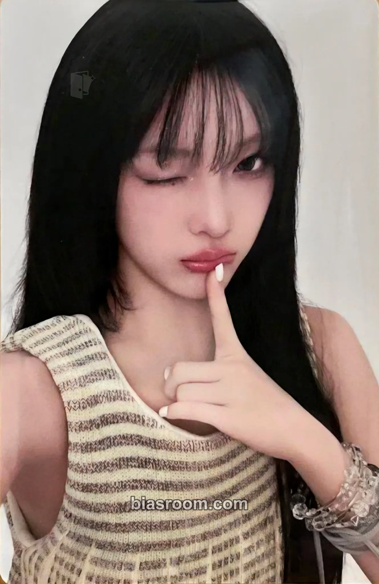 Iroha I Got Your Back Photocard - ILLIT - ILLIT K-pop photocard