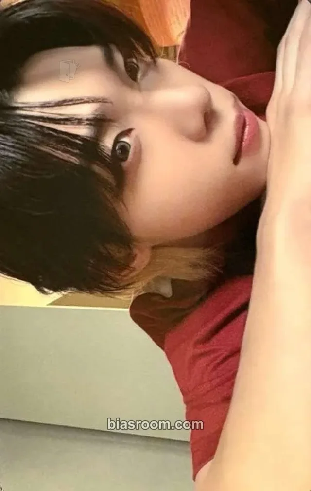 n.SSign - Robin - Itty Bitty Album rising star video call (fancall) round 1