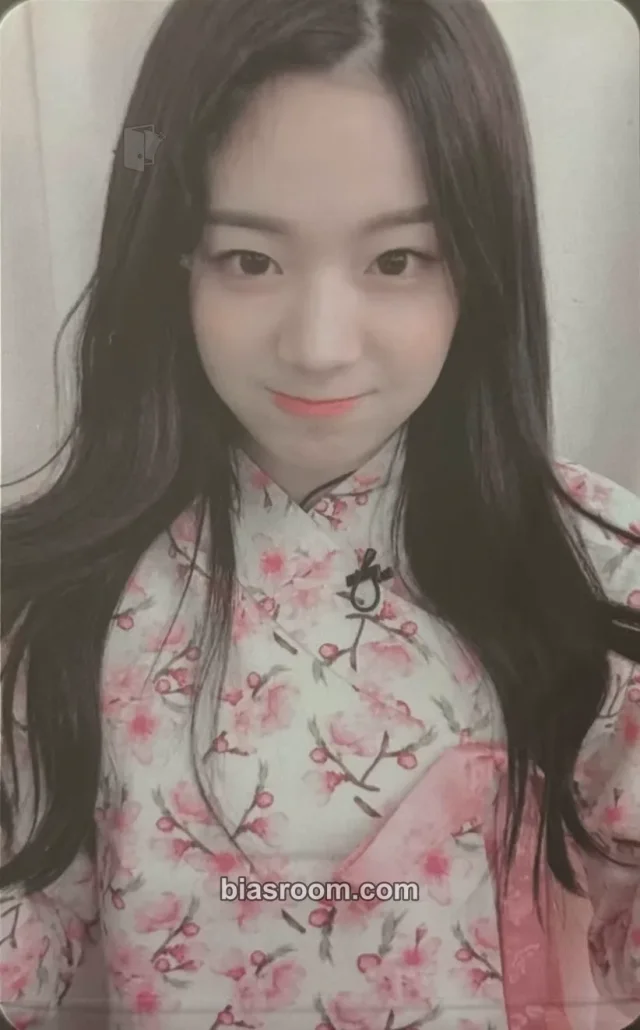fromis_9 - Gyuri - To. Heart Album fansign round 5