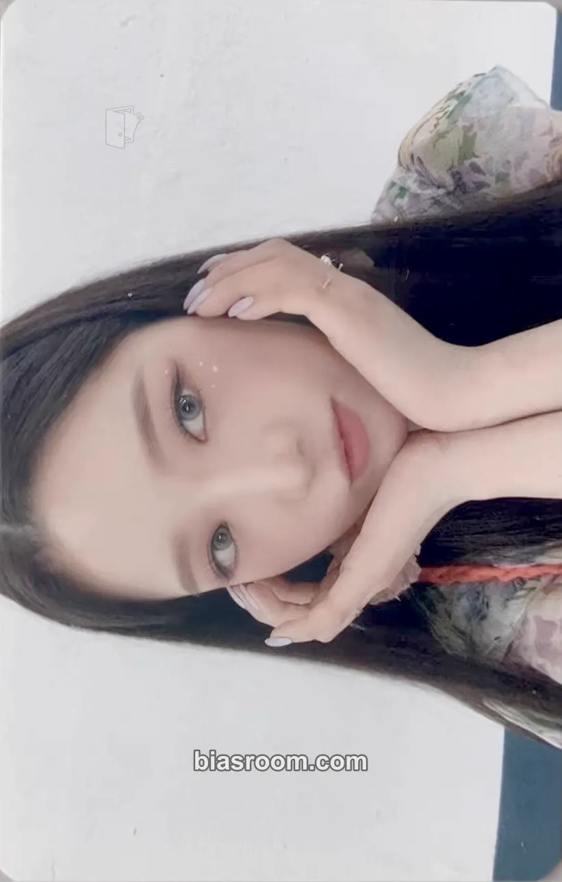 Jisun My Little Society Photocard - fromis_9 - fromis_9 K-pop photocard