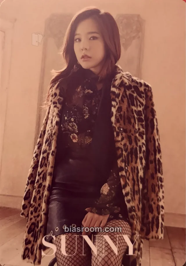 Girls' Generation - Sunny - Girls' Generation Phantasia 4th Tour Other trading card merch photocard large photocard tour merch
