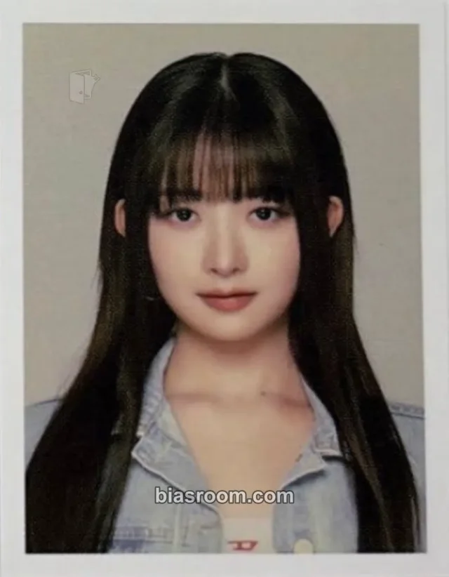 IVE - Rei - Magazine IVE: 2nd Fanmeeting Event id photo