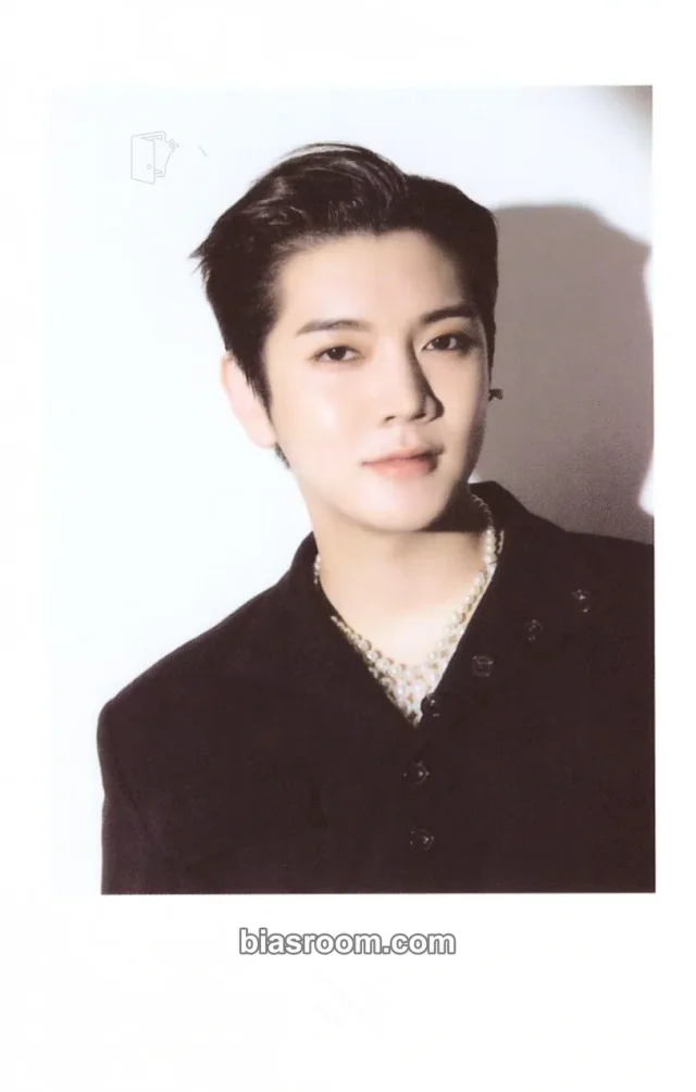 NU'EST - Ren - The Black Concert Event merch inclusion large photocard polaroid