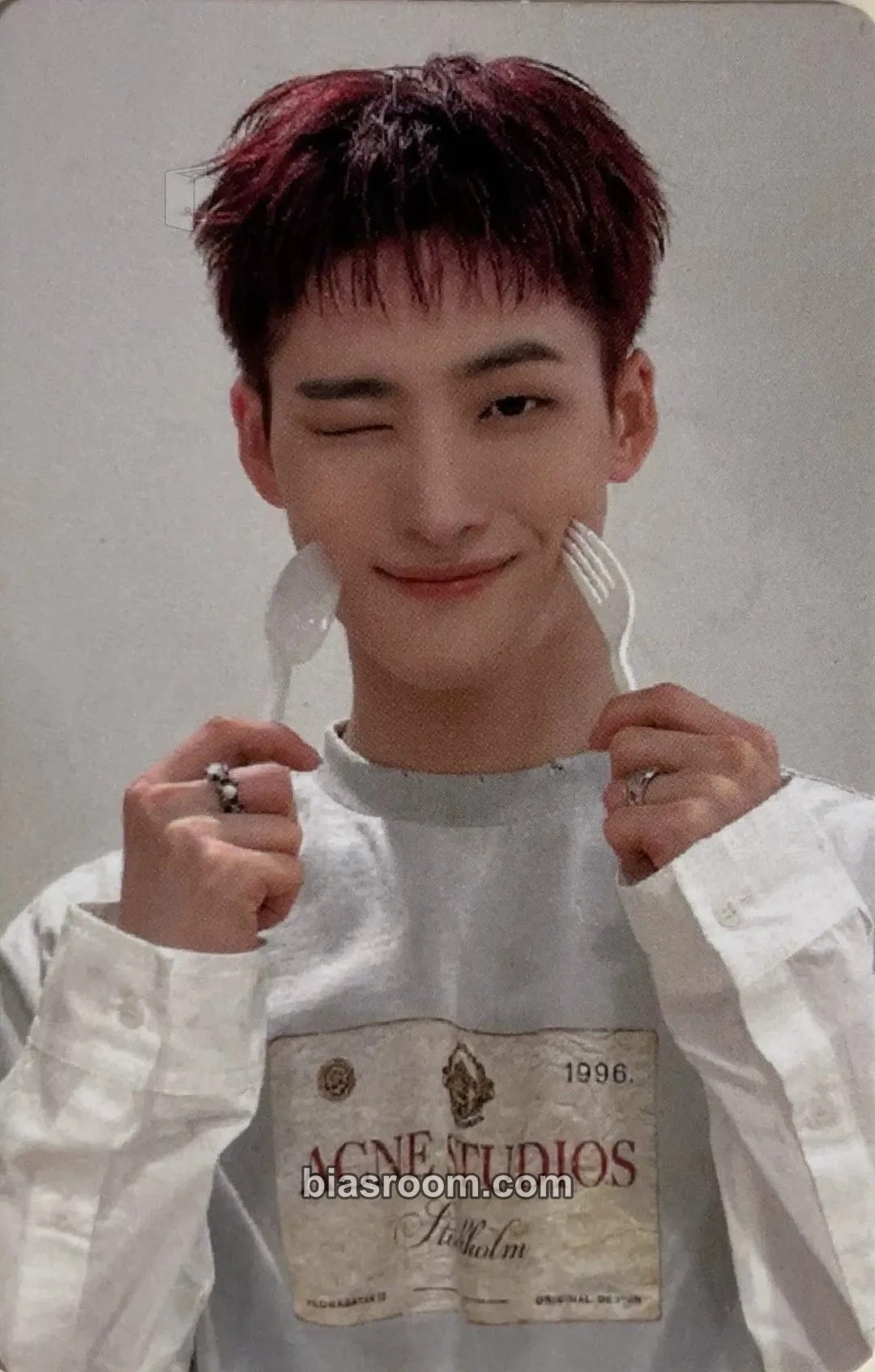 Youmin Smoke Point Photocard - ALL(H)OURS - ALL(H)OURS K-pop photocard